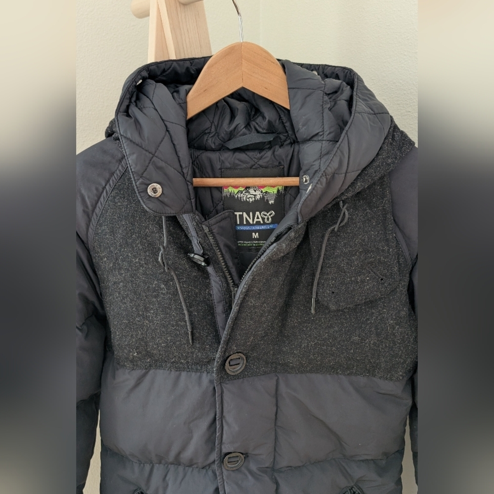 Aritzia TNA Zipper Front Hooded Down Fill Wool Trim Waterproof Puffer Jacket - Picture 2 of 12